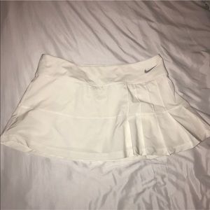 White nike dri-ft tennis skirt